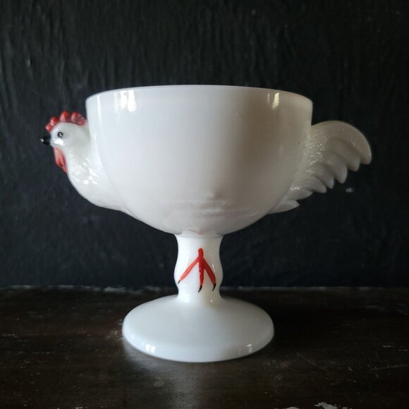 Vintage Westmoreland Milk Glass Hen Chicken Egg Cup Farmhouse, Country Kitchen - Picture 1 of 8